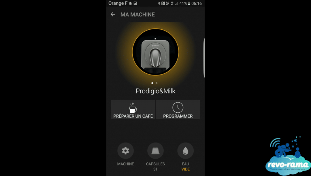 revorama-nespresso-machine-cafe-connectee-prodigio-milk