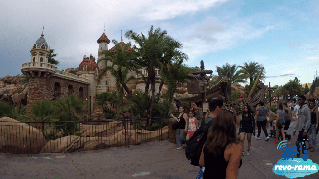 revorama-magic-kingdom-walt-disney-world-fantasyland-liberty-square-2018