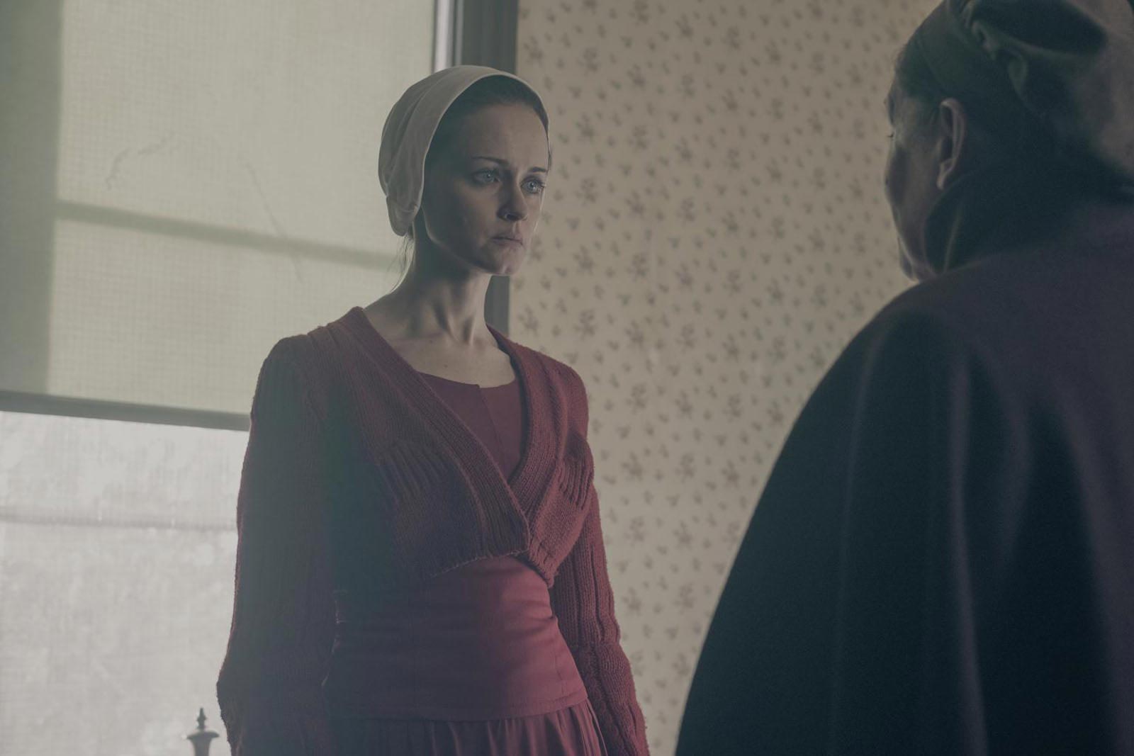 The Handmaid's Tale La Servante écarlate Distribution The Handmaid’s Tale (La Servante Écarlate). Une dystopie oppressante et